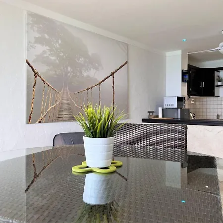 Apartment Vue Mer Imprenable, Appart Climatise, 4 Couchages, Parking, - Fr-1-251-468 Le Lavandou